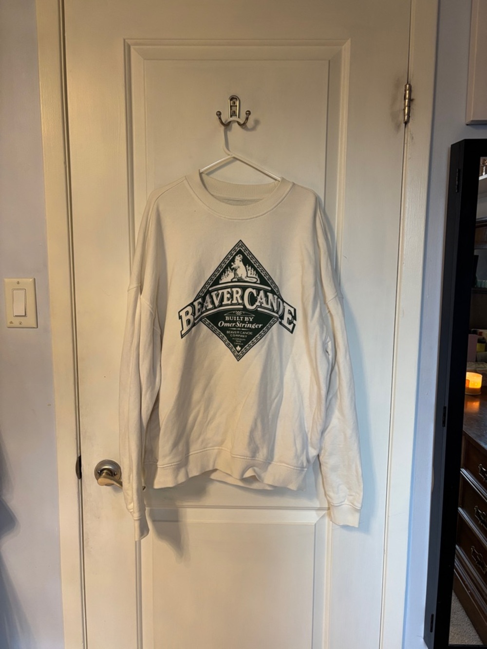 Roots Beaver Canoe White Crewneck Sweatshirt with Green Graphic